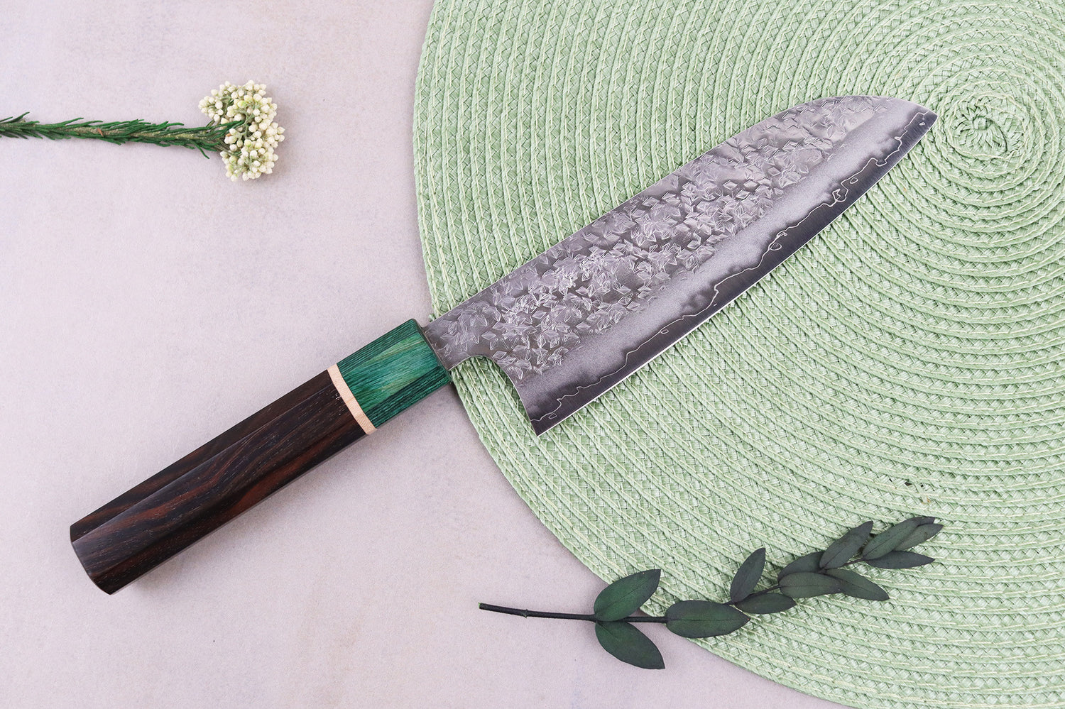 Couteau santoku 16,5cm japonais artisanal Makoto Kurosaki Samidorizuki SGStrix