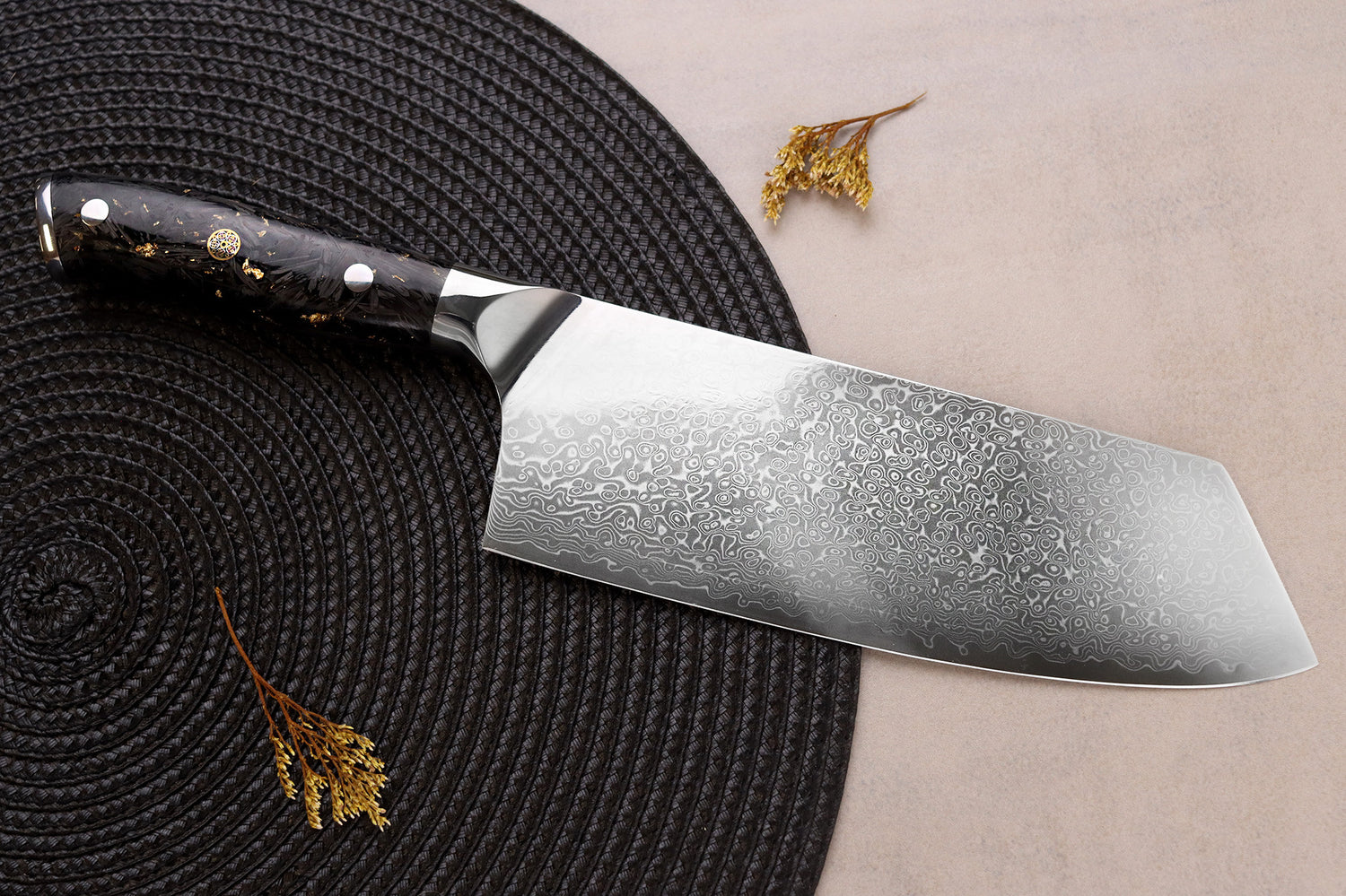 Couteau de chef chinois Wusaki Sakin Damas 10Cr 19cm manche en fibre de carbone et feuille d'or