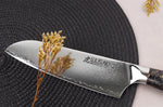 Couteau santoku Wusaki Sakin Damas 10Cr 17cm manche en fibre de carbone et feuille d'or