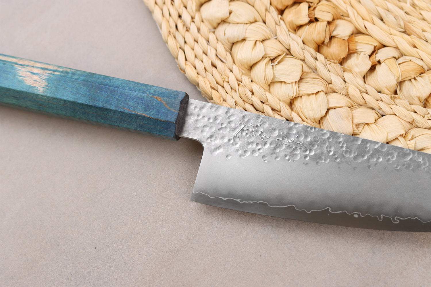 Couteau ko-bunka 13cm japonais artisanal Hado Shiosai VG10 manche bleu