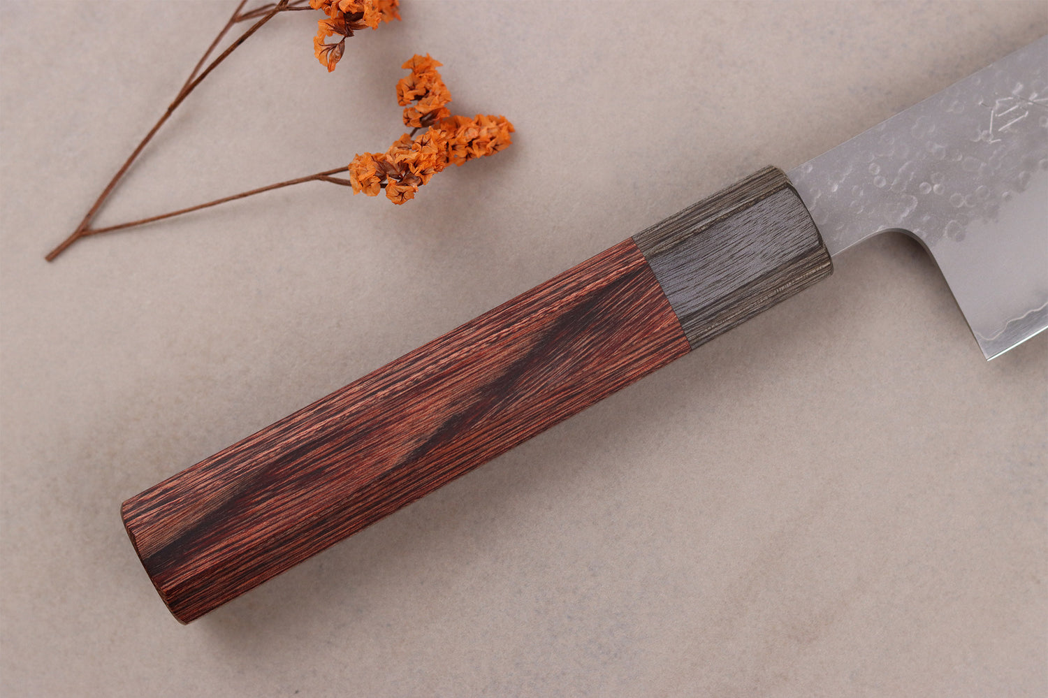 Couteau kiritsuke 20cm japonais artisanal Hado Shiosai VG10 manche bois de pakka