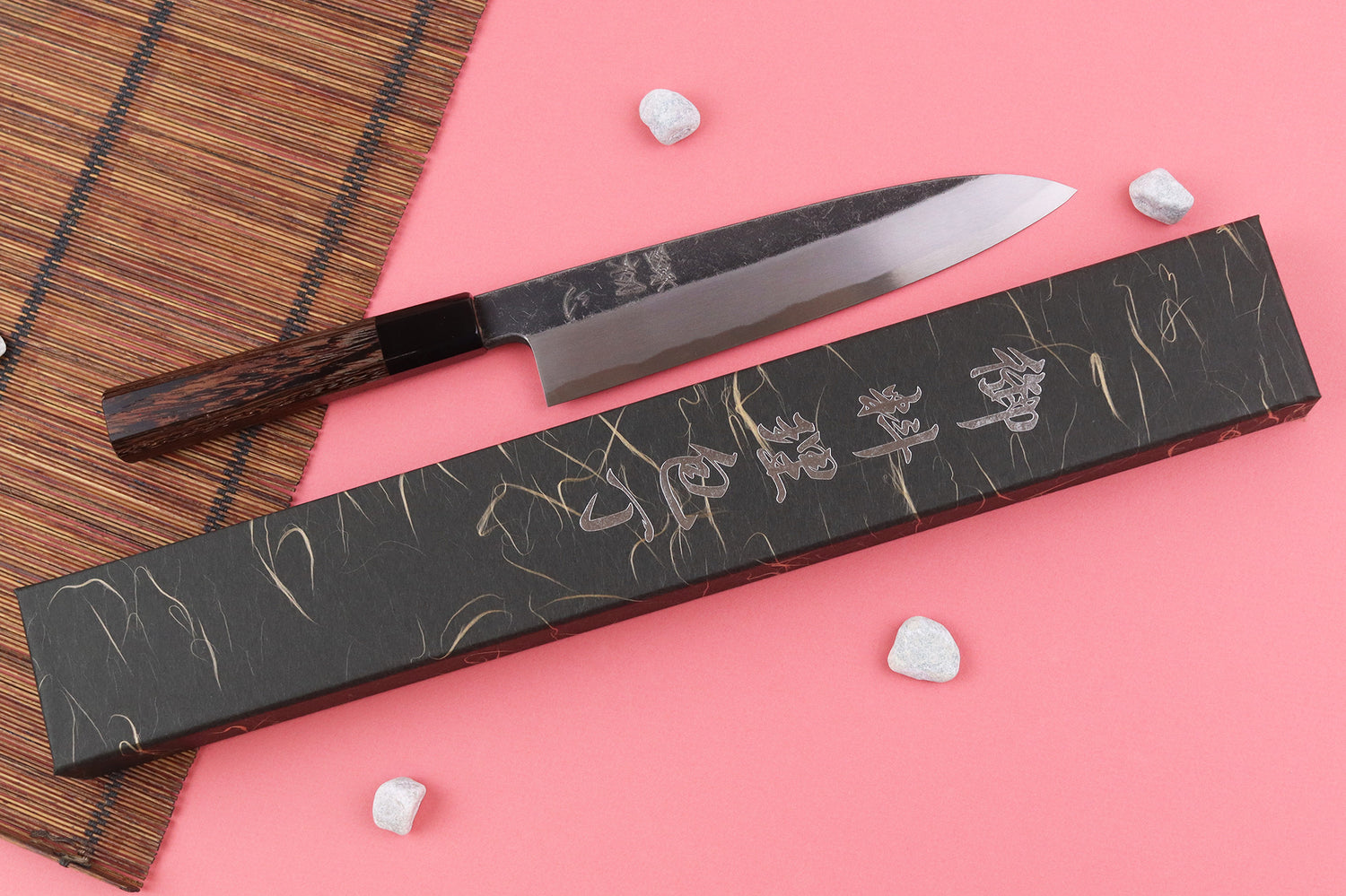 Couteau gyuto asymétrique 21cm japonais artisanal Hatsukokoro Shirasagi manche en wengé