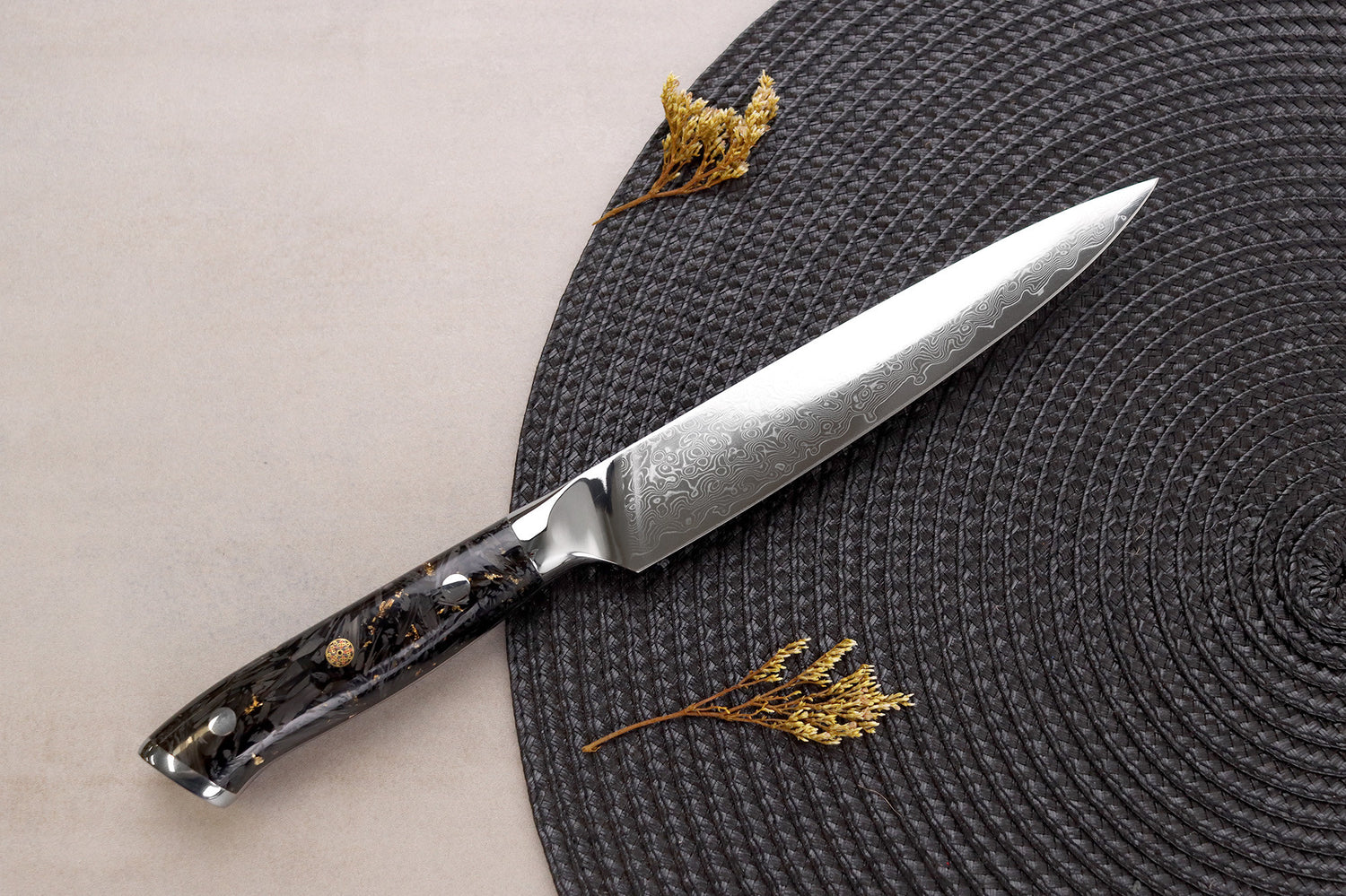 Couteau universel Wusaki Sakin Damas 10Cr 15cm manche en fibre de carbone et feuille d'or