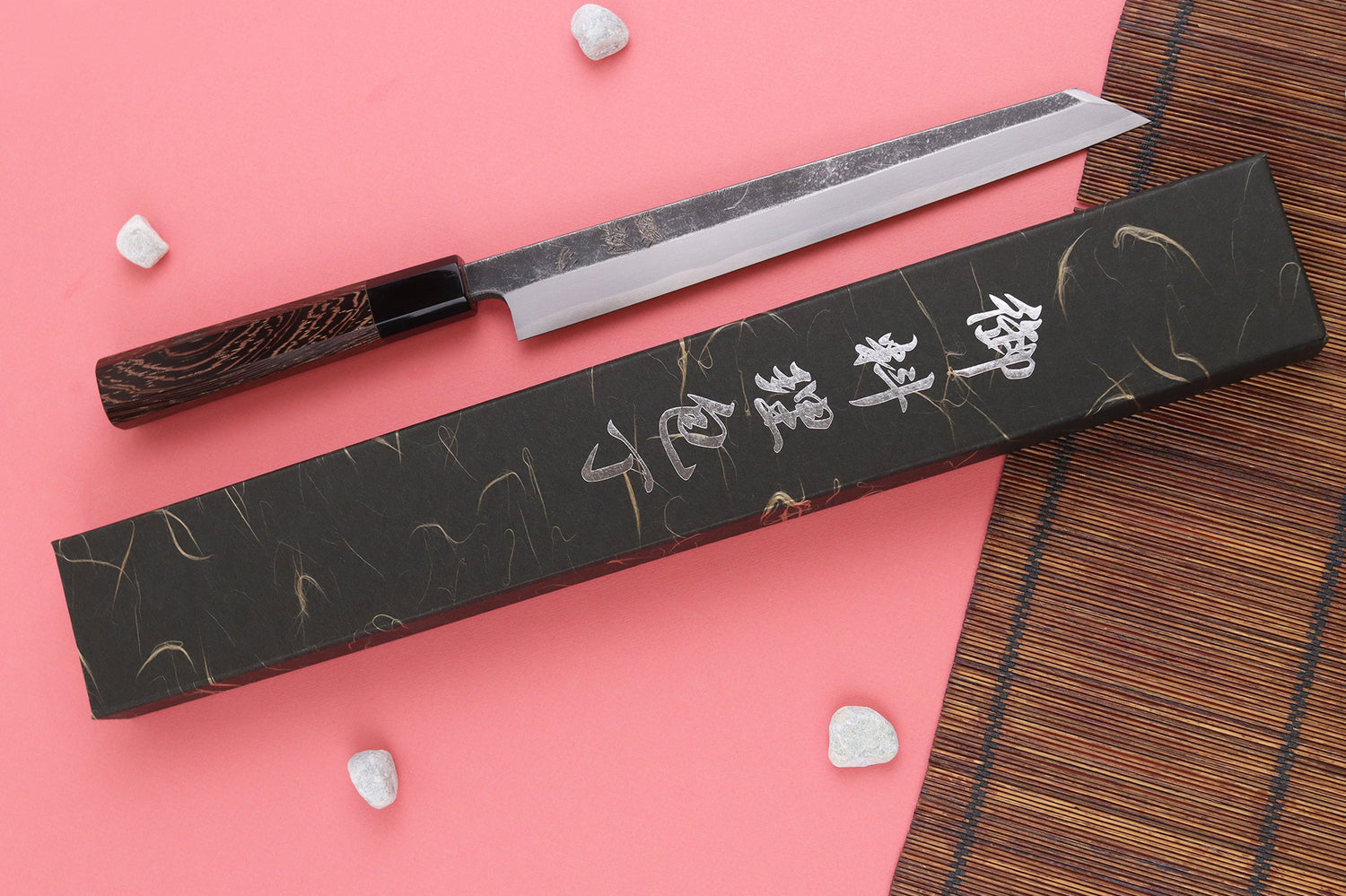 Couteau yanagiba kiritsuke 24cm japonais artisanal Hatsukokoro Shirasagi manche en wengé