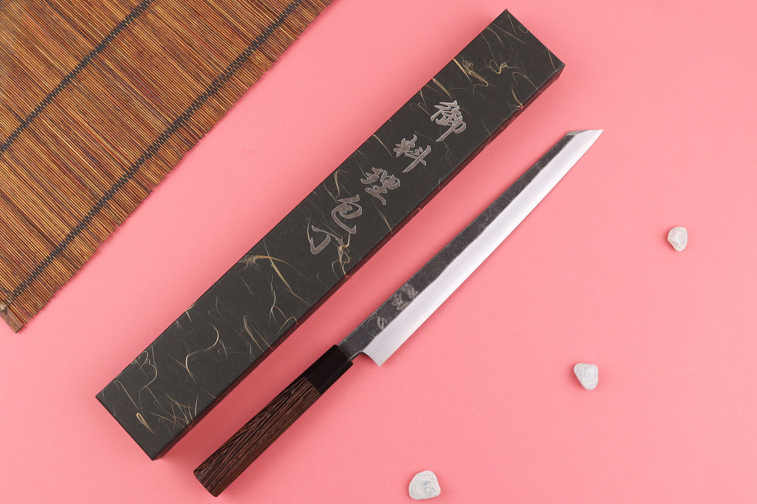 Couteau yanagiba kiritsuke 27cm japonais artisanal Hatsukokoro Shirasagi manche en wengé
