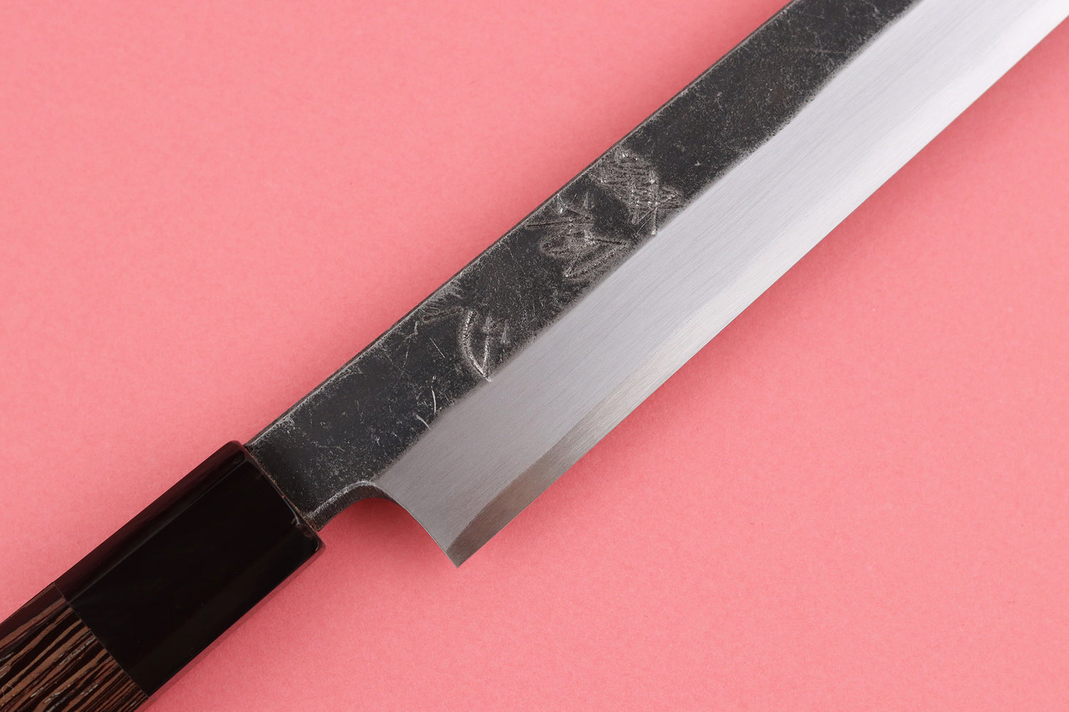 Couteau yanagiba kiritsuke 27cm japonais artisanal Hatsukokoro Shirasagi manche en wengé