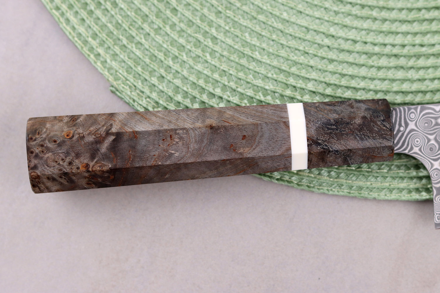 Couteau de chef 23cm japonais artisanal Nigara Hamono Anmon Damascus SG2