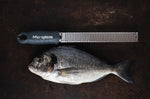 Râpe-zesteur Microplane Premium Classic Gris Orage - 20,3cm
