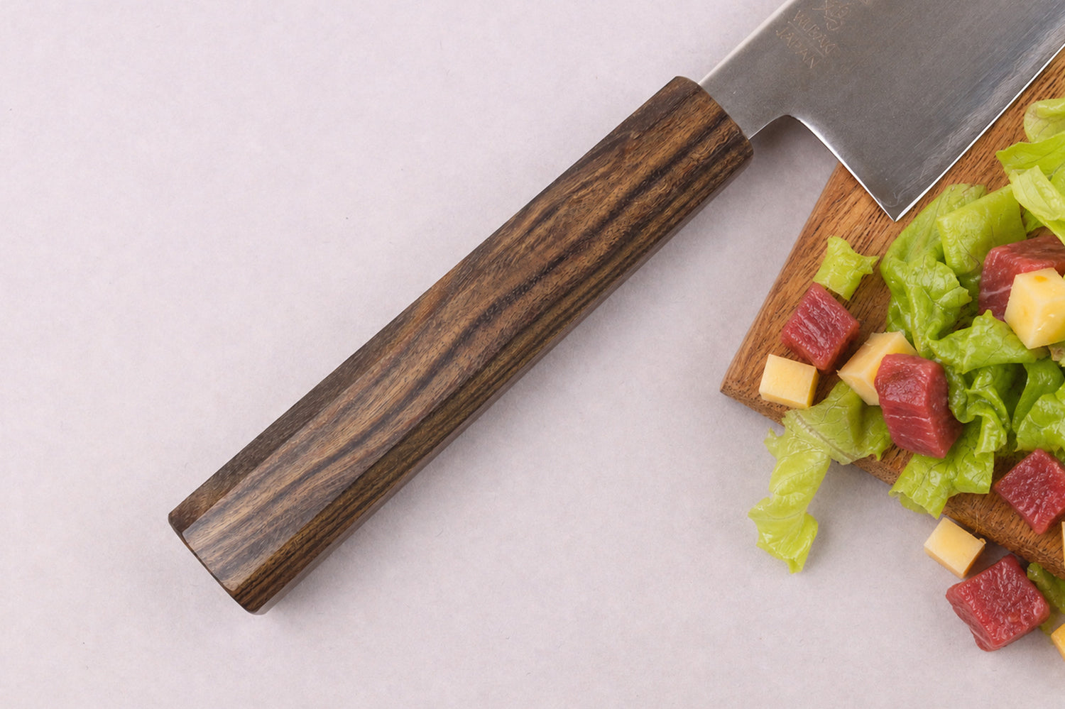 Couteau santoku 17cm japonais artisanal Wusaki Hikari SLD manche bubinga