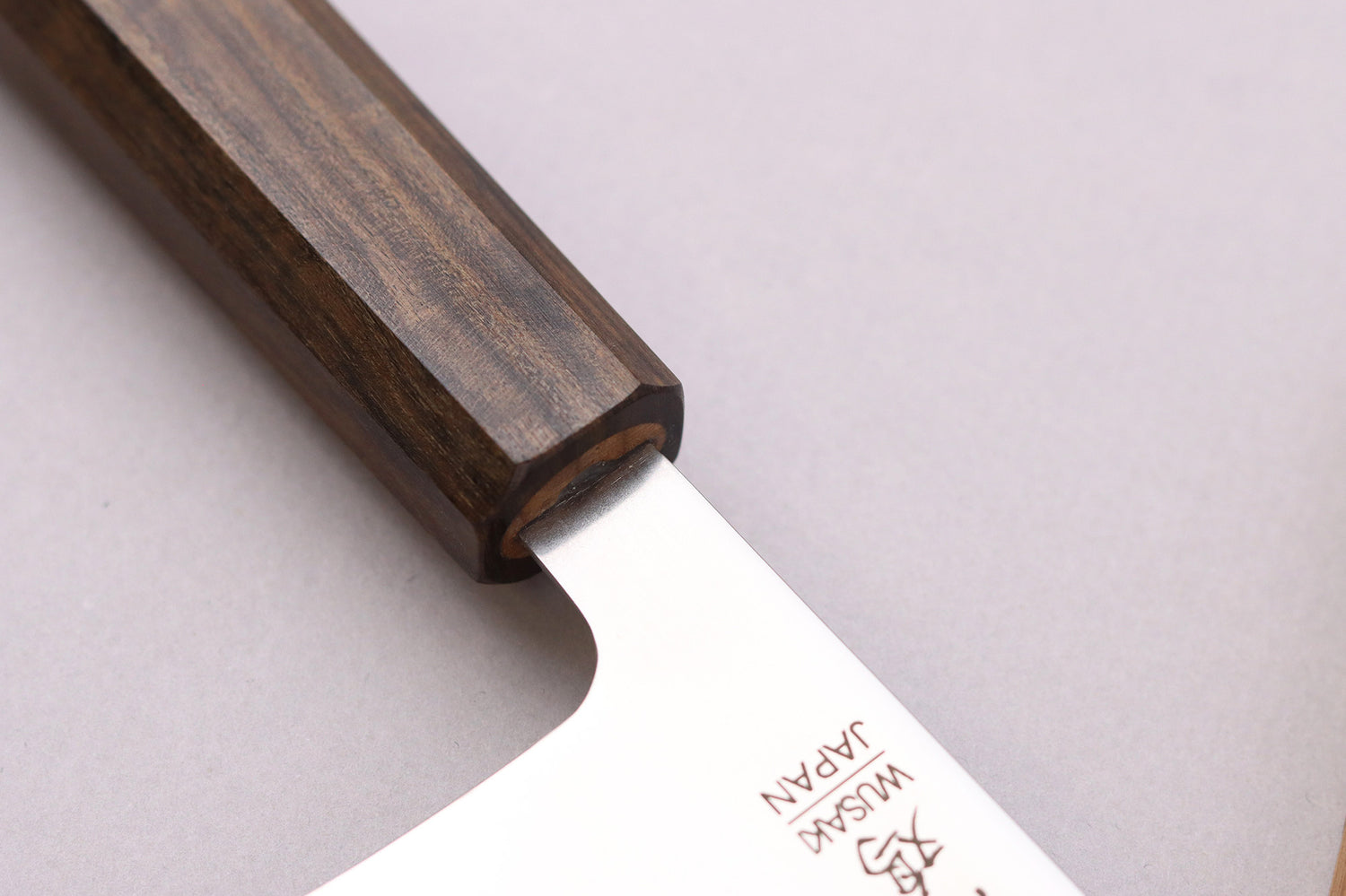 Couteau santoku kiritsuke 17,5cm japonais artisanal Wusaki Hikari SLD manche bubinga