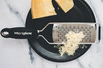 Râpe Microplane Gourmet double tranchant manche noir