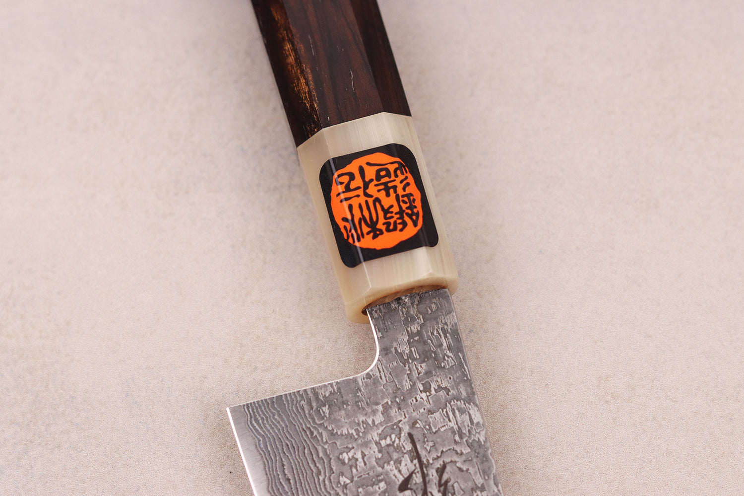 Couteau gyuto 18cm japonais artisanal Tanaka Shigeki SG2 Kurozome Damas ébène