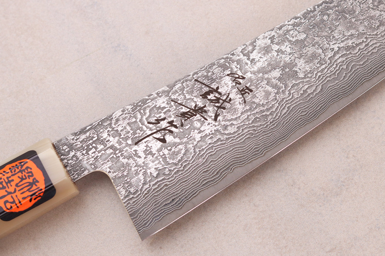 Couteau gyuto 18cm japonais artisanal Tanaka Shigeki SG2 Kurozome Damas ébène