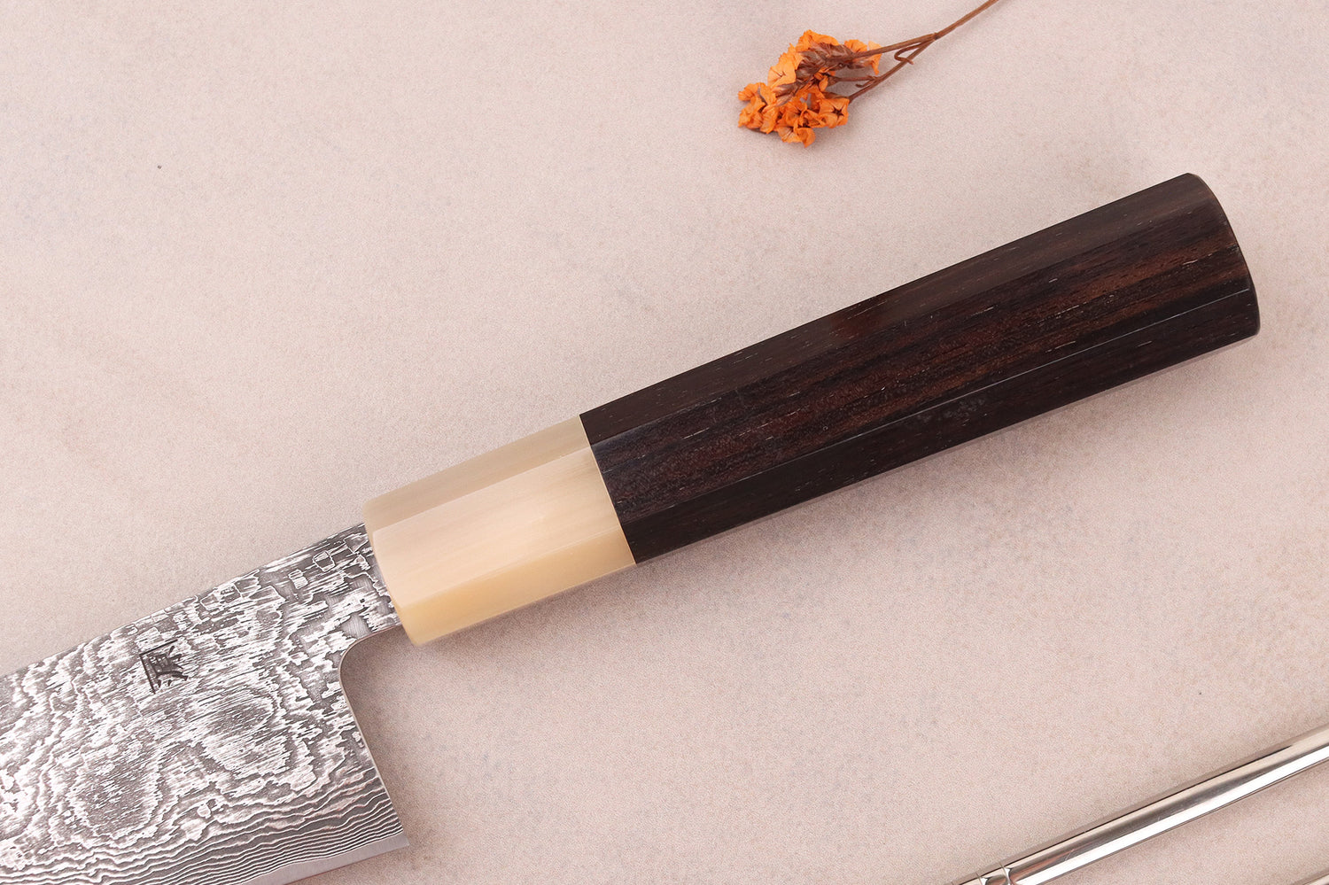 Couteau gyuto 18cm japonais artisanal Tanaka Shigeki SG2 Kurozome Damas ébène