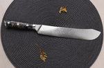 Couteau de boucher Wusaki Sakin Damas 10Cr 22cm manche en fibre de carbone et feuille d'or