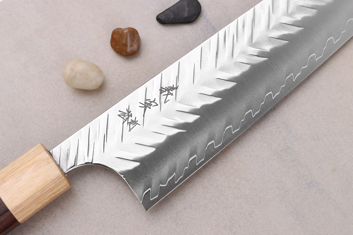 Couteau de chef 21cm japonais artisanal Yoshimi Kato SPG Strix V-Tsuchime