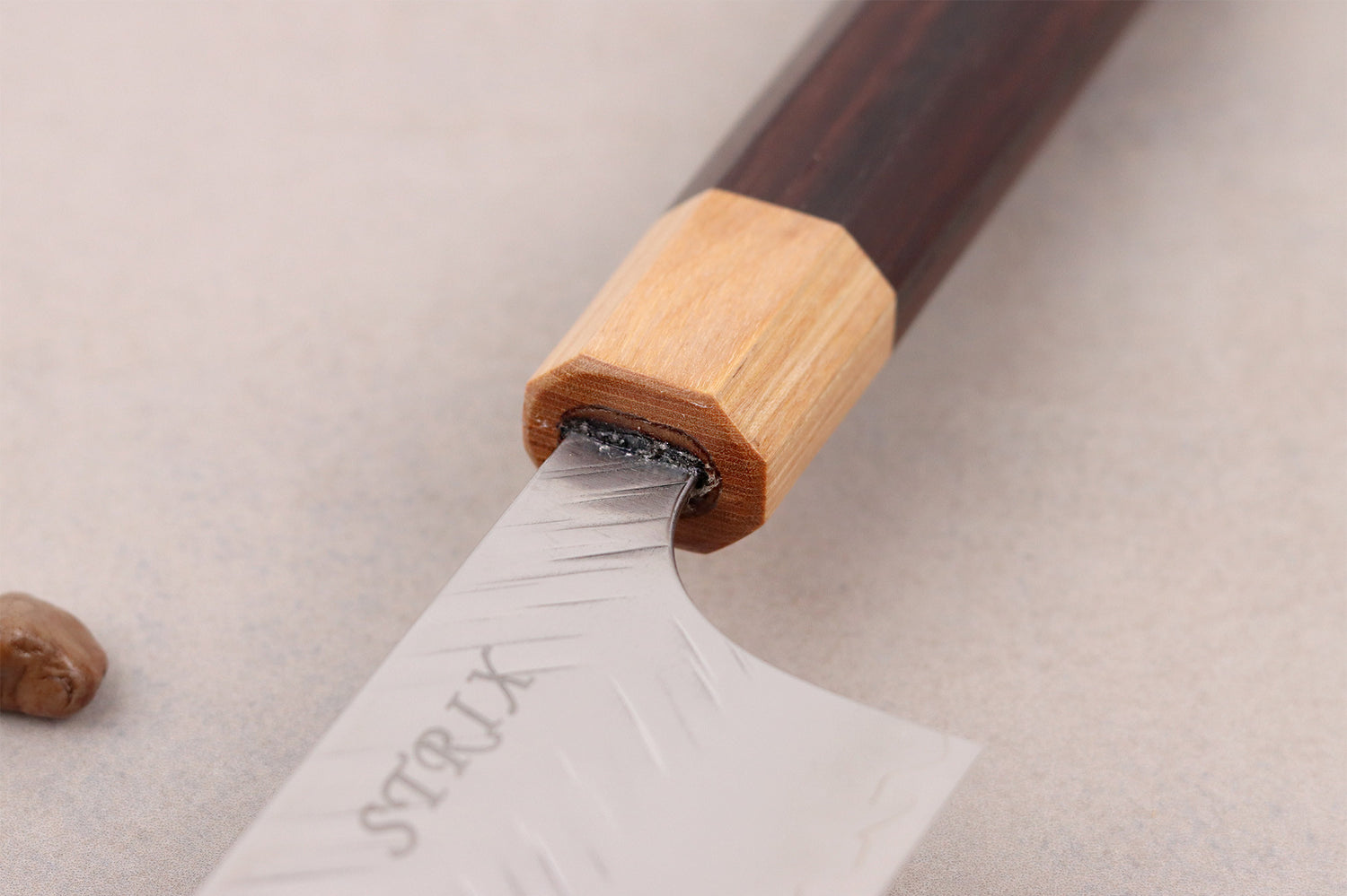Couteau de chef 21cm japonais artisanal Yoshimi Kato SPG Strix V-Tsuchime