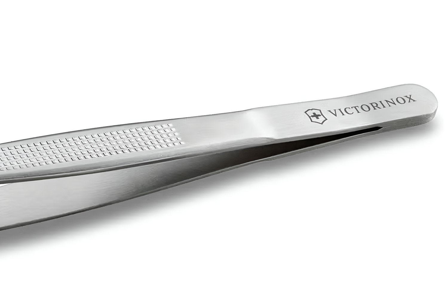 Pince à dresser bout coudé Victorinox en acier inoxydable 16cm