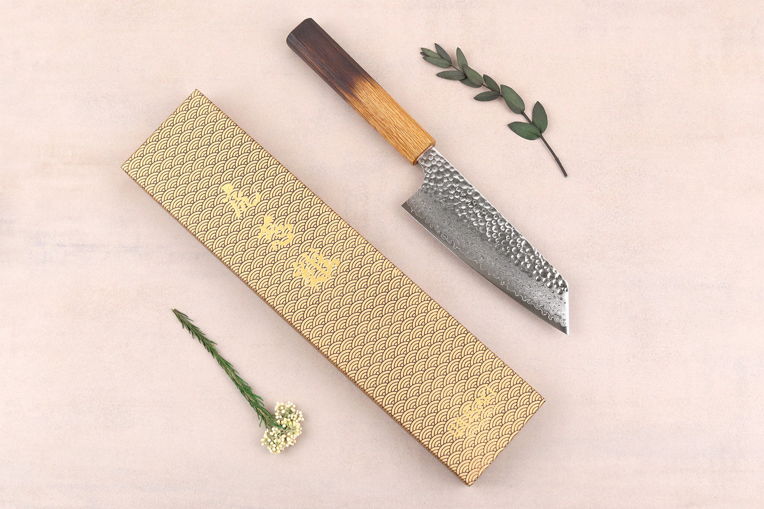 Couteau bunka 15cm japonais artisanal Wusaki Yaketa VG10 damas chêne brûlé