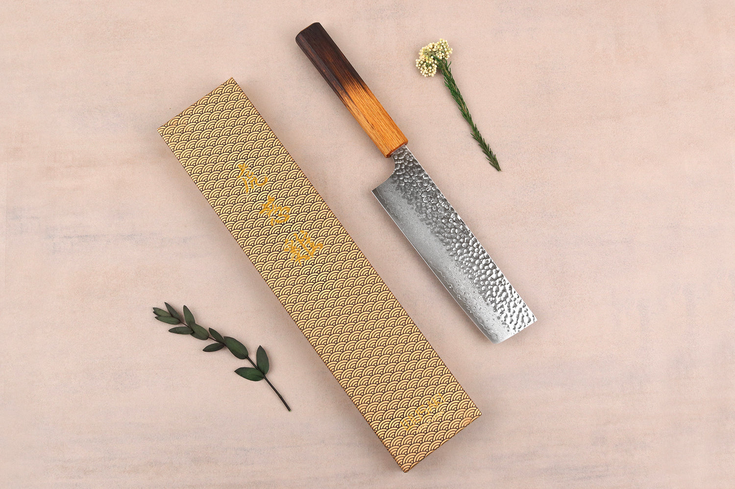 Couteau nakiri 17cm japonais artisanal Wusaki Yaketa VG10 damas chêne brûlé