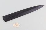 Couteau fuguhiki 33cm Sakai Takayuki BS2 Honyaki poli miroir en ébène et saya en magnolia noir