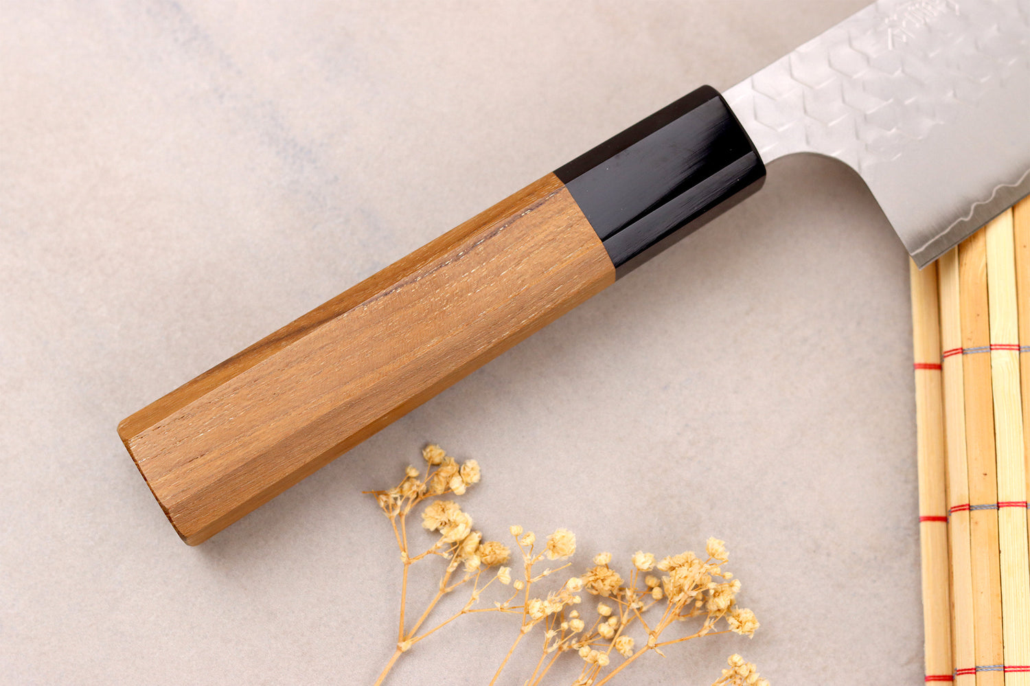 Couteau bunka 17cm japonais artisanal Nigara Hamono Migaki Tsuchime SG2 teck