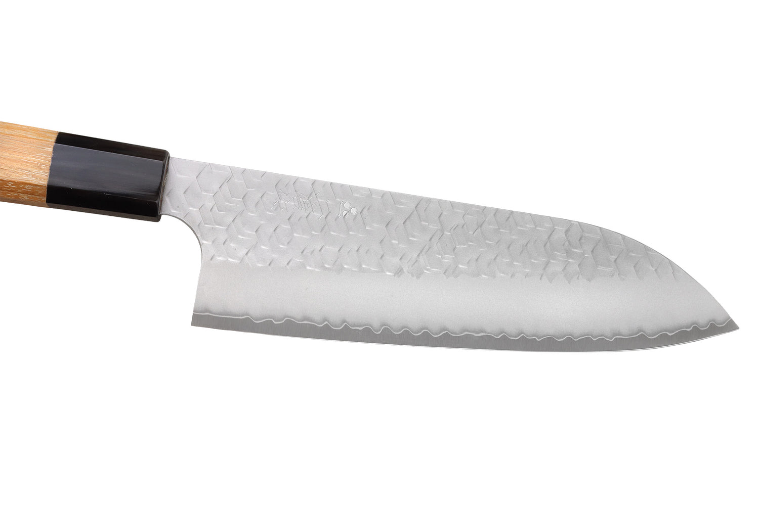 Couteau santoku 17cm japonais artisanal Nigara Hamono Migaki Tsuchime SG2 teck