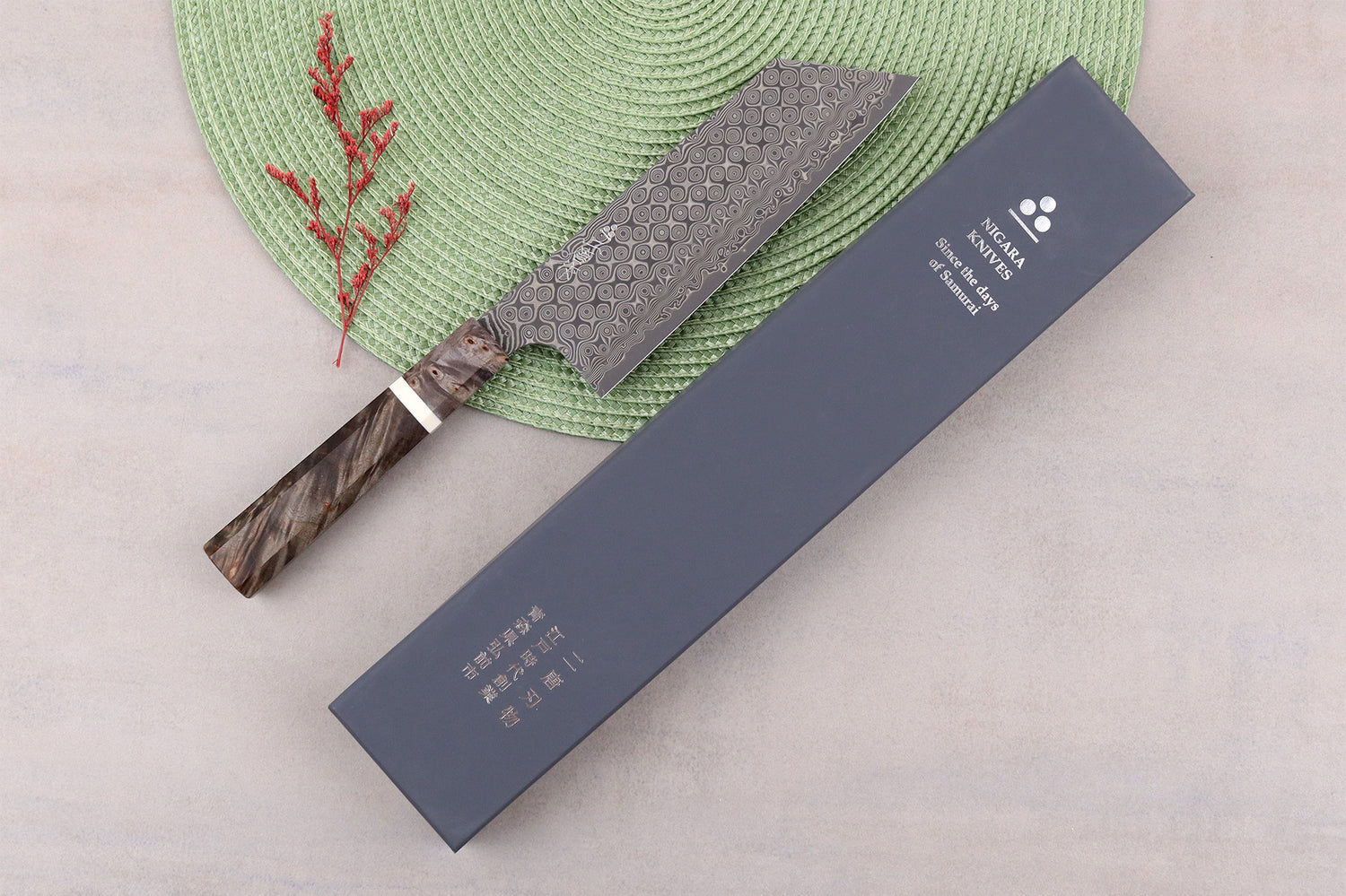 Couteau nakiri kiritsuke 17cm japonais artisanal Nigara Hamono Anmon Damascus SG2