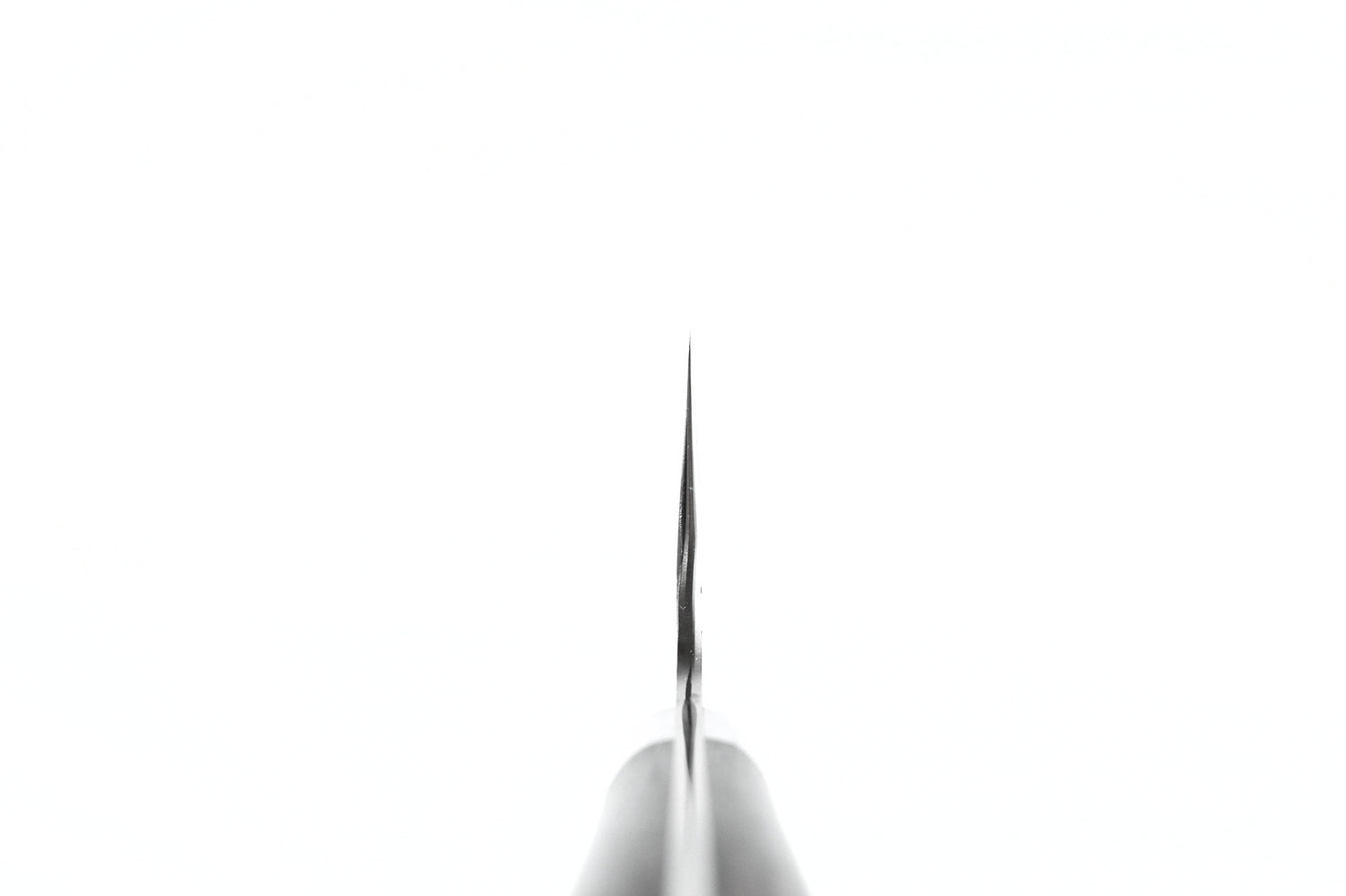 Couteau santoku 17cm japonais artisanal Nigara Hamono Black Tsuchime SG2 manche bois de fer