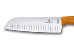 Couteau Santoku lame alvéolée inox 17cm manche orange Victorinox 6.8526.17L9