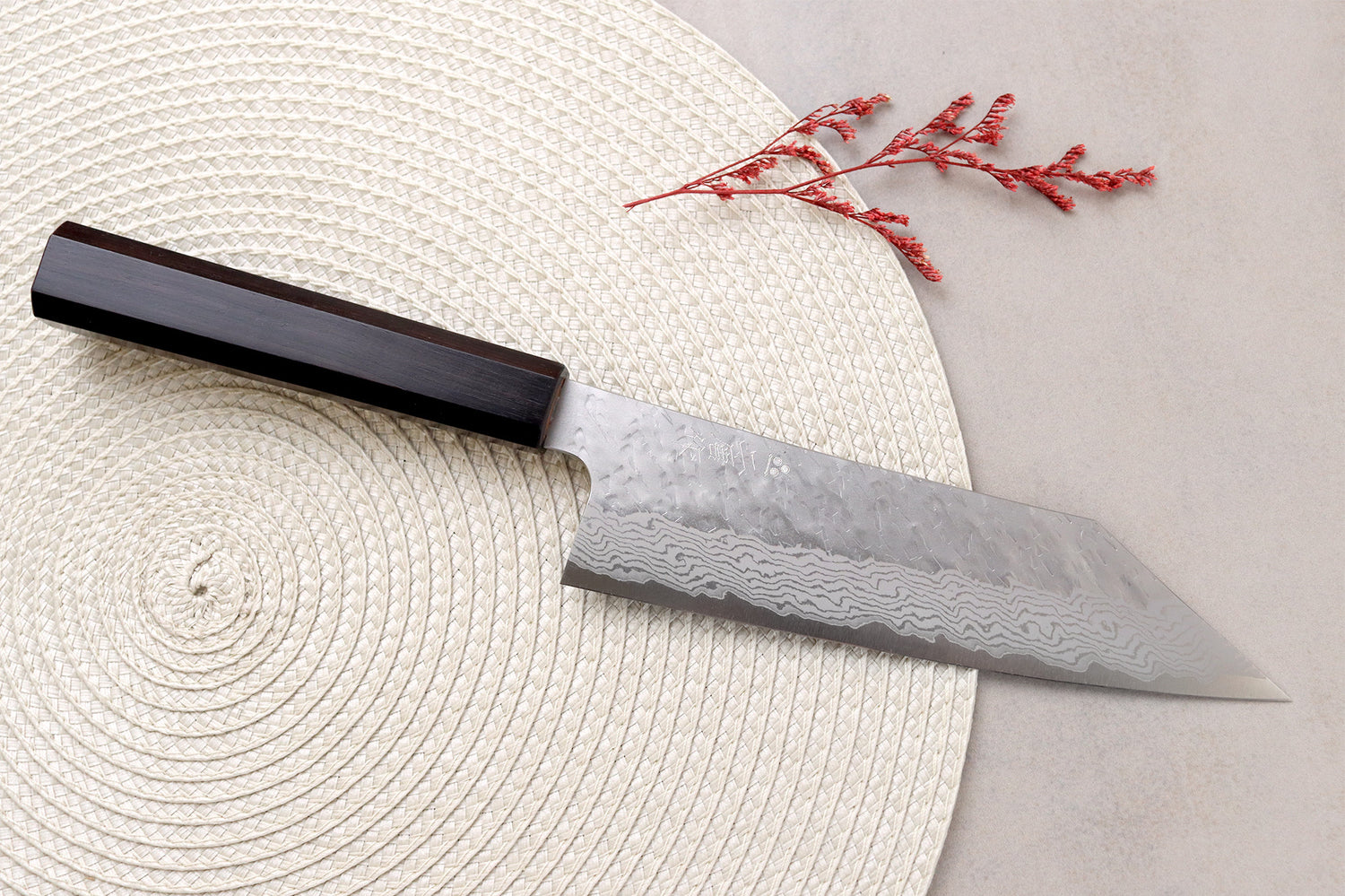 Couteau bunka 17cm japonais artisanal Nigara Hamono Tsuchime VG10 damas