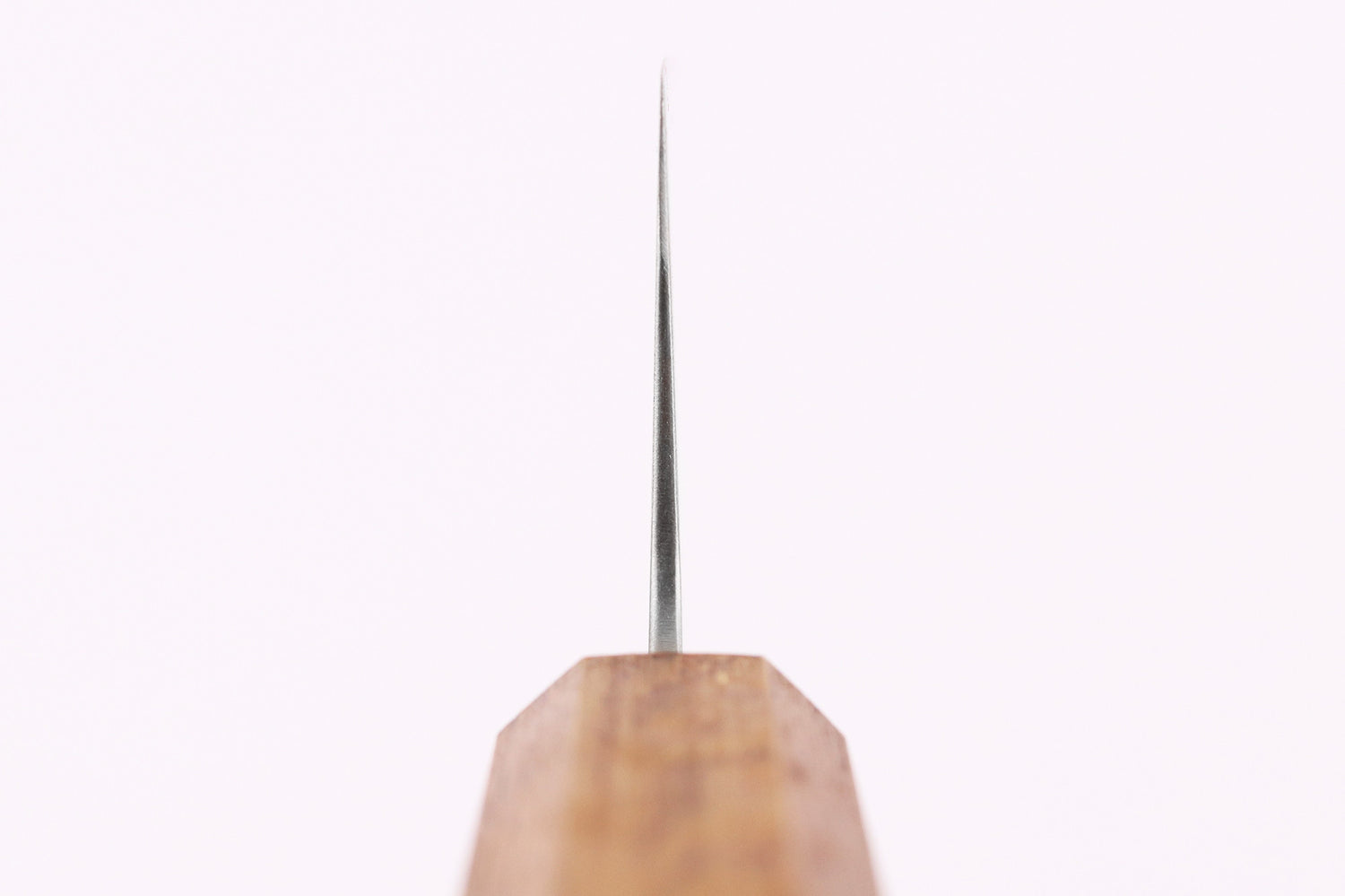 Couteau santoku 16,5cm artisanal japonais Tsunehisa AUS8 manche en chêne brûlé