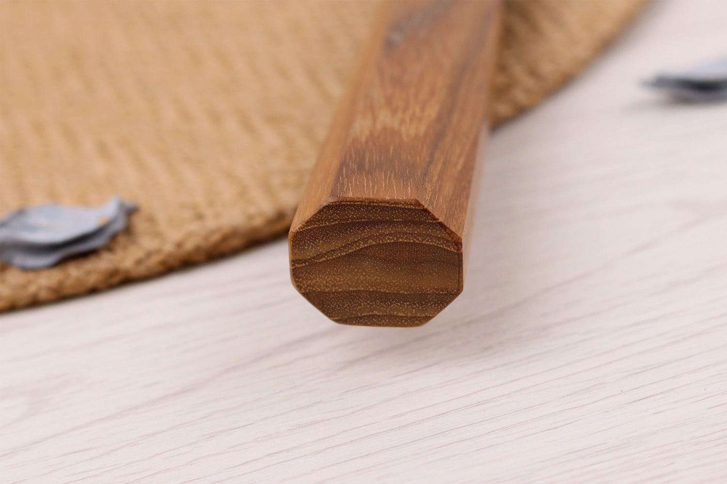 Couteau de chef 23cm japonais artisanal Hatsukokoro Chromax manche en teck