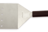Pelle de service coudée perforée Arcos acier inoxydable 17.5cm