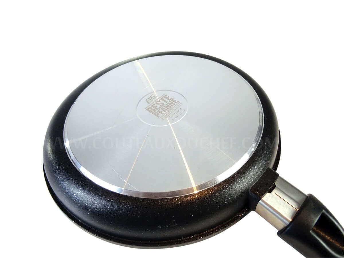 Poêle pro à frire ronde AMT 24cm anti-adhérente + induction