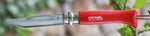 Couteau Opinel Baroudeur n°08 lame 8,5cm manche rouge