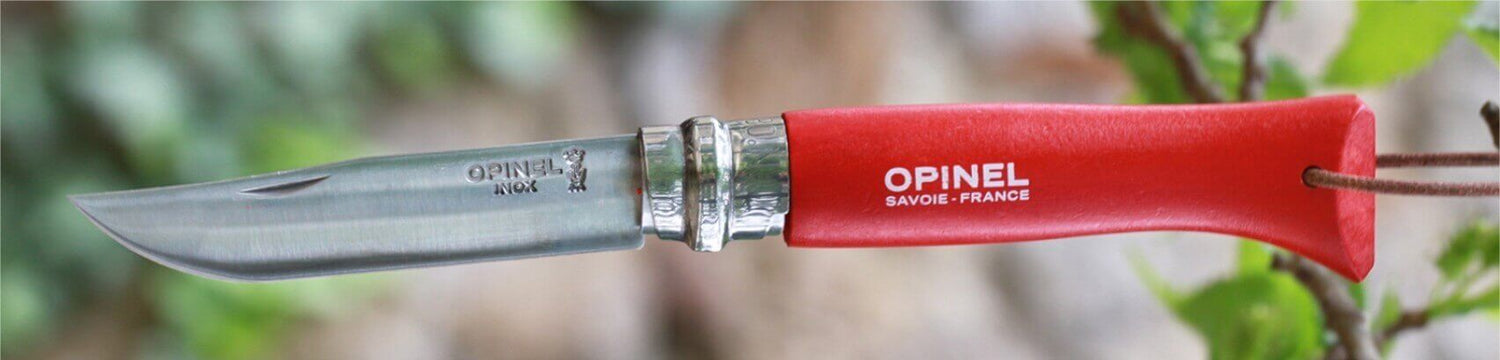 Couteau Opinel Baroudeur n°08 lame 8,5cm manche rouge