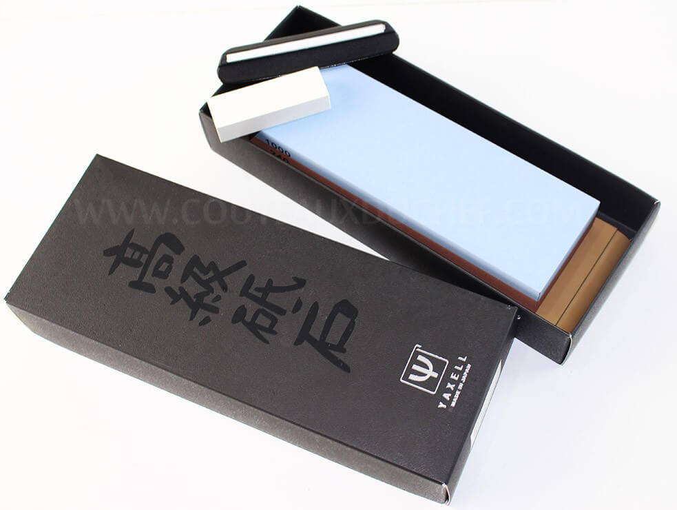 Pierre à aiguiser japonaise Yaxell grains 240/1000 + 3 accessoires