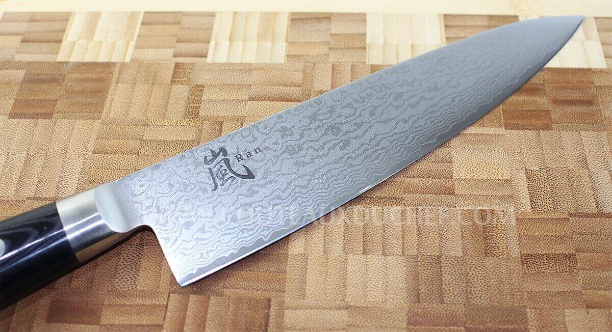 Couteau de chef japonais Yaxell RAN lame 20cm damas 69 couches