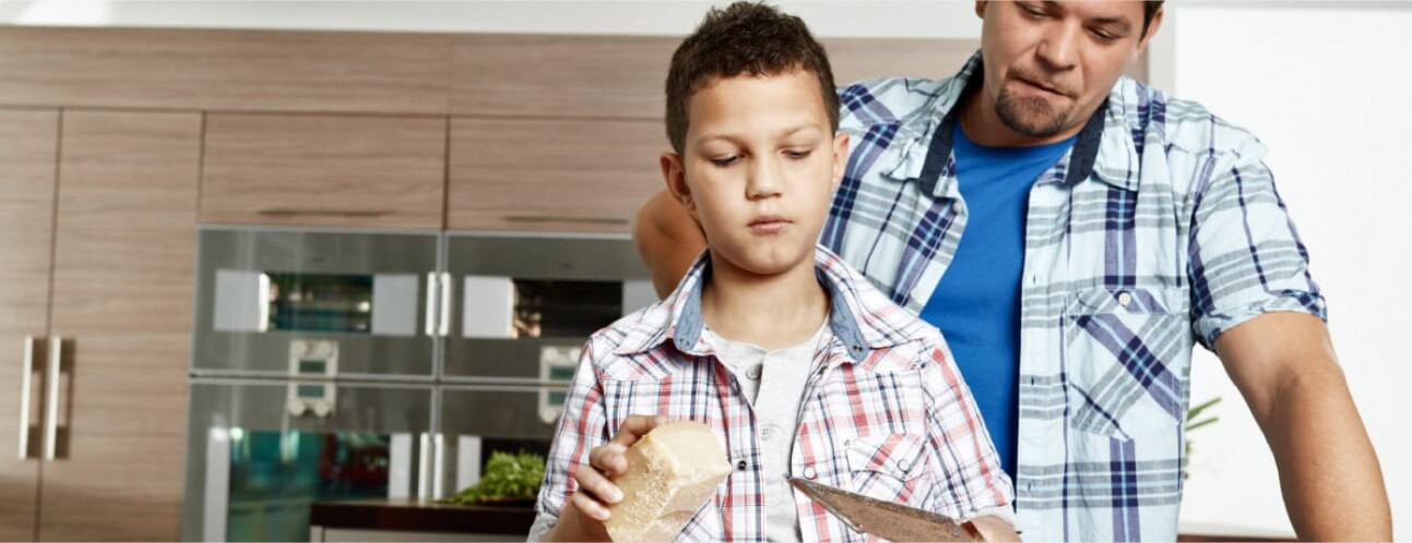 Coffret couteau de cuisine pour enfants Kai Tim Malzer 11cm + protège doigts