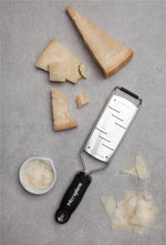 Râpe Microplane Gourmet coupe large manche noir