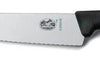 Couteau à découper professionnel Victorinox lame dentée 19cm fibrox noir 5.2033.19