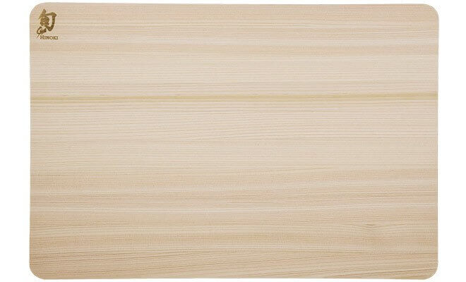 Planche à découper rectangulaire KAI en Hinoki japonais - 27.5 x 21.5cm