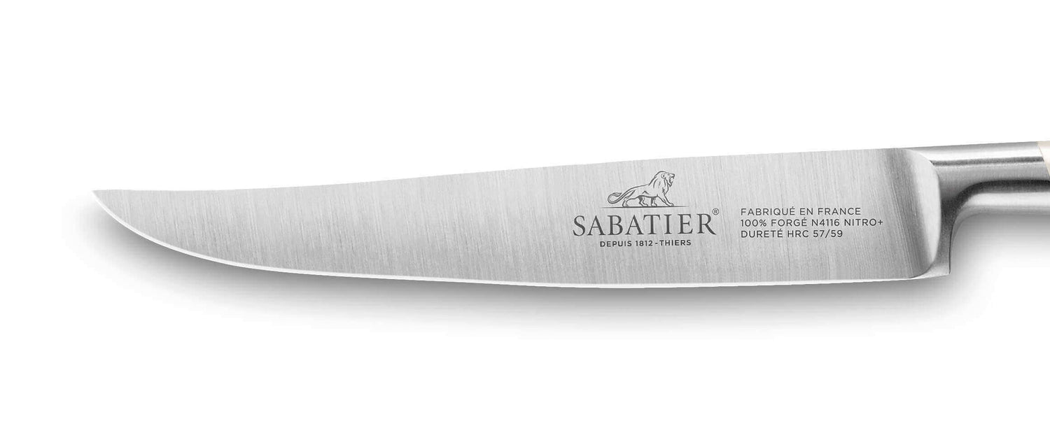Coffret 2 couteaux à steak Sabatier Edonist Perle forgé 12cm fabrication française
