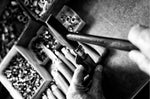 Couteau artisanal Old Bear M lame inox 8cm manche noyer avec virole