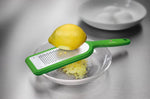 Râpe fine Victorinox manche vert + étui protecteur