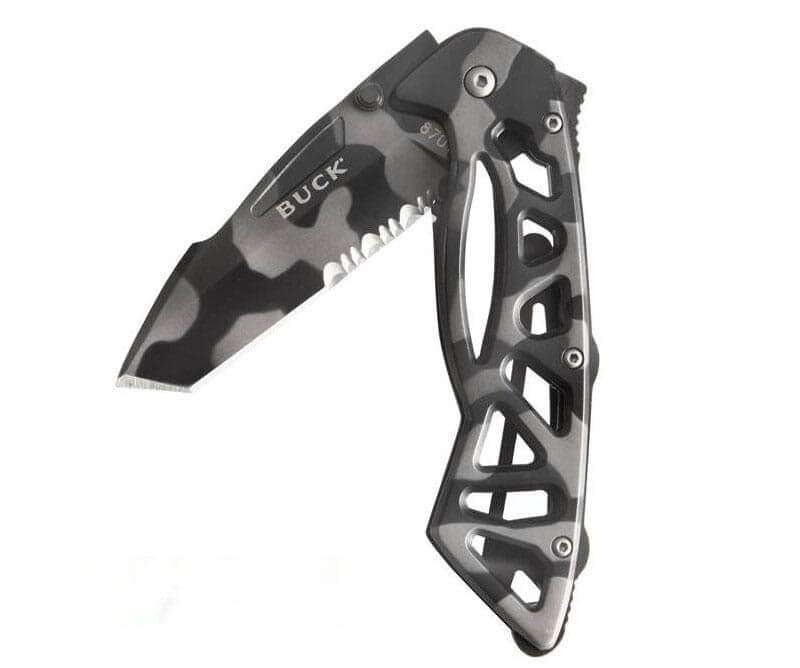 Couteau pliant BUCK BONES n°870CMX semi-dentelé camouflage 11,5cm
