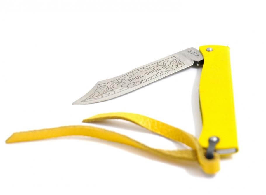 Couteau pliant Douk-Douk 815 acier inox manche métal jaune chromé 11cm
