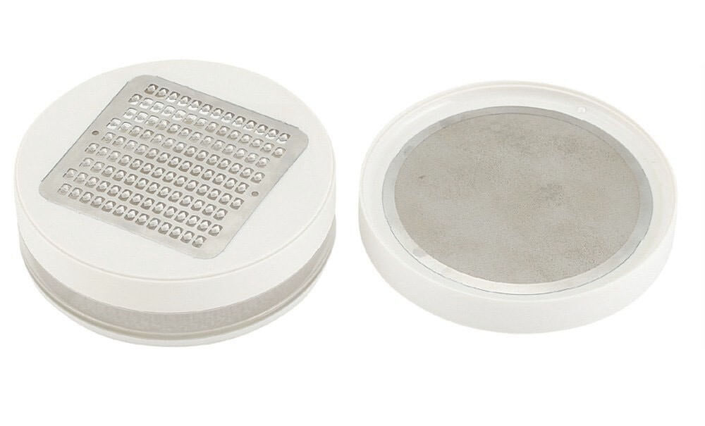 Mini râpe Kai 2 types de coupe + bac de récupération