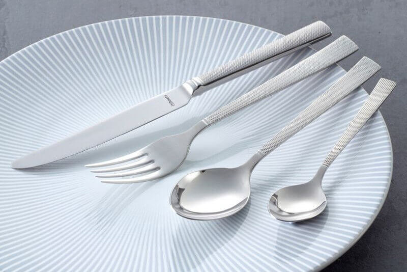 Ménagère 24 couverts de table Jewel Amefa Première inox 18/10